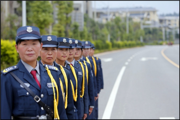 衛士風采